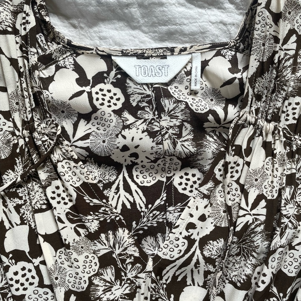 Toast dress - Picture 4 of 4